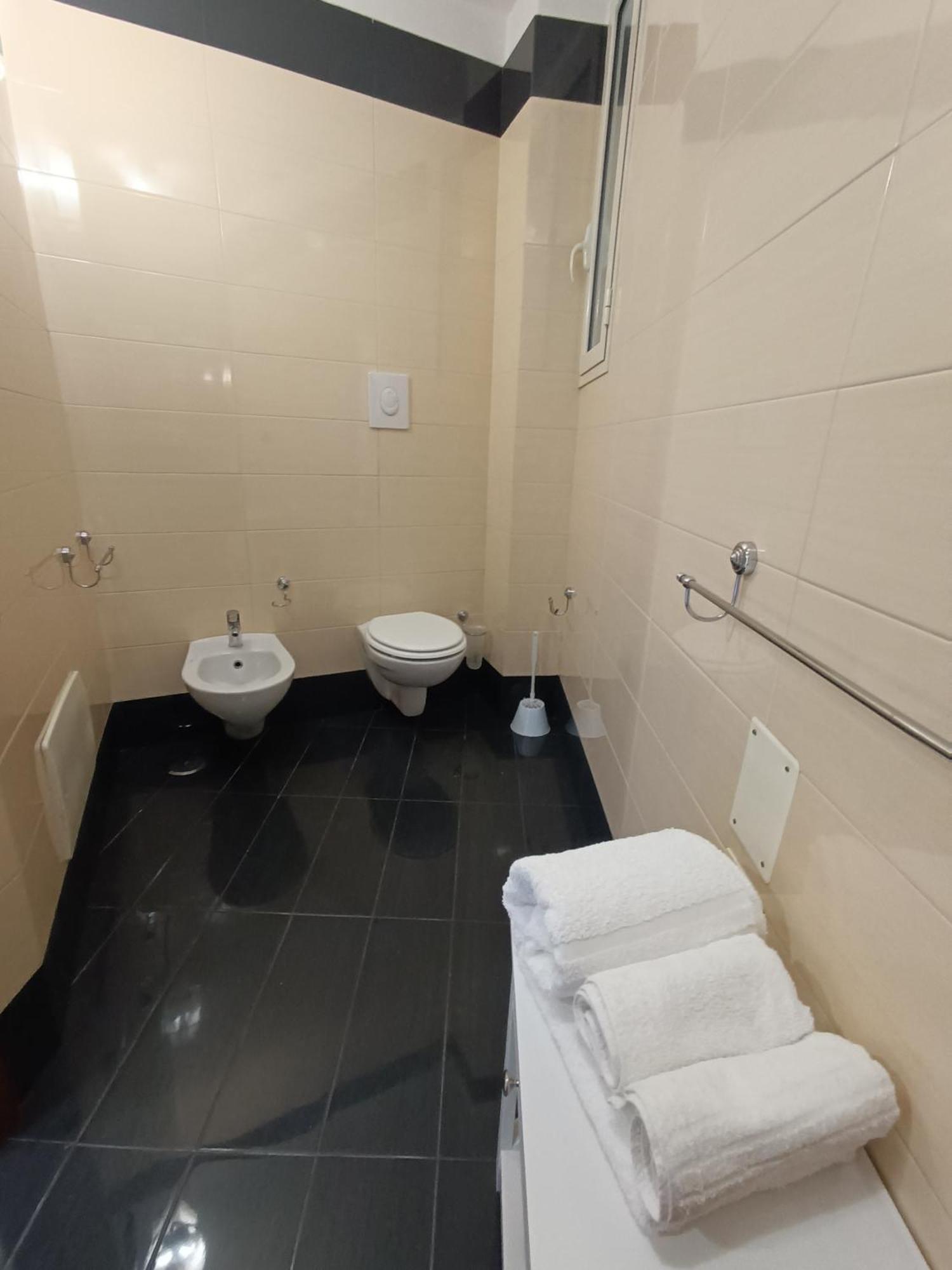 Residenza Geri - Suite And Home Napoli Centro Exterior photo
